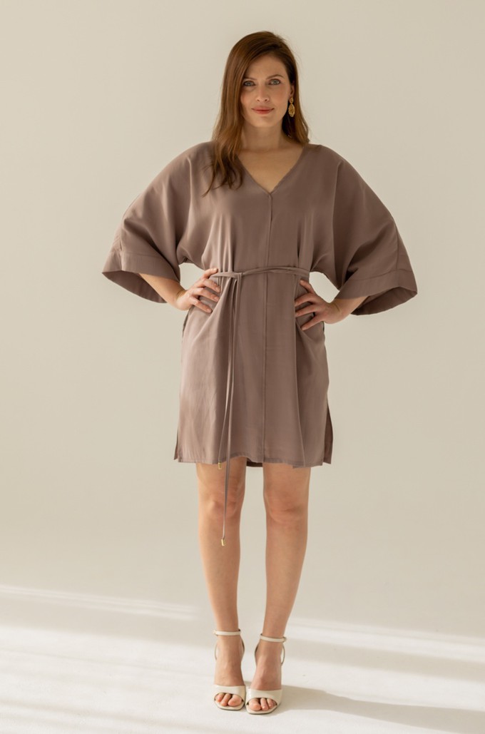 Brown Kimono Midi Dress from Urbankissed