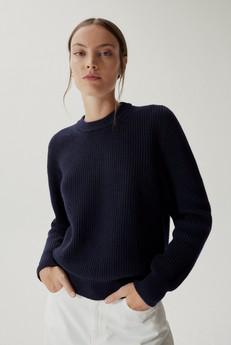 The Merino Wool Perkins Sweater - Oxford Blue via Urbankissed