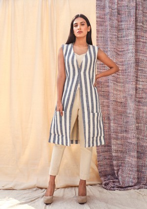 Long Vest - Sleeveless Lightweight Coat from Urbankissed