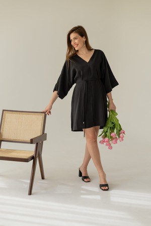 Black Kimono Midi Dress from Urbankissed