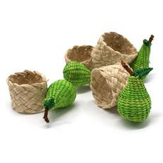 Set X 4 Woven Natural Iraca Straw Green Pear Fruit Napkin Rings from Urbankissed