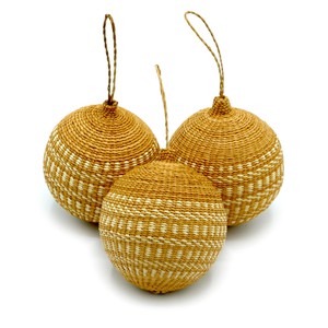 Gold & Natural Christmas Tree Baubles Pack of 3 from Urbankissed