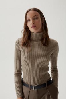The Superior Cashmere Ribbed Roll-neck - Natural Beige via Urbankissed