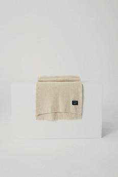 The Woolen Ribbed Scarf - Ecru via Urbankissed