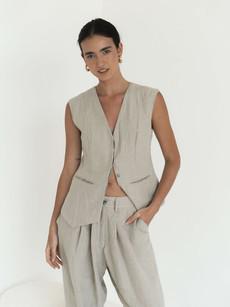 Linen Vest in Beige Women via Urbankissed