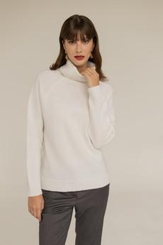 Turtleneck Cashmere Ecru via Urbankissed