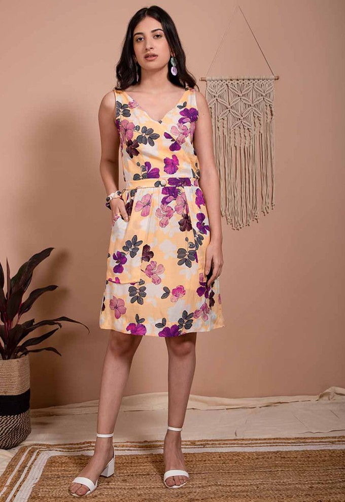 Floral Midi Dress V-Neck - Lilac Flowers from Urbankissed