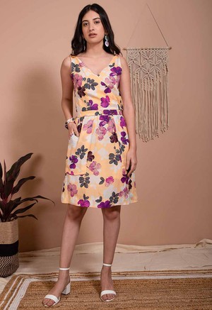 Floral Midi Dress V-Neck - Lilac Flowers from Urbankissed