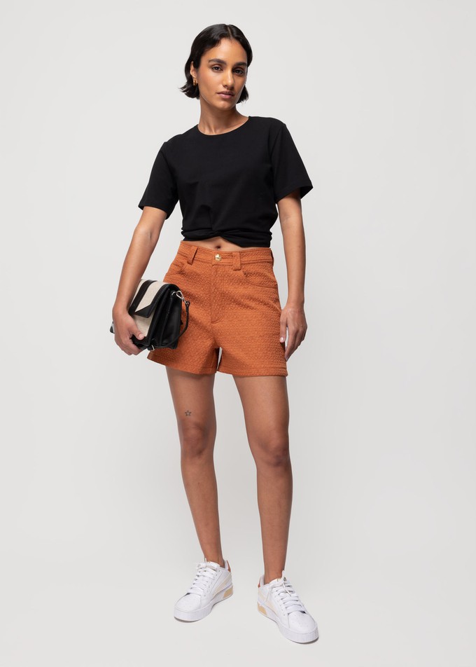 Cropped shirt met knoopdetail from Vanilia
