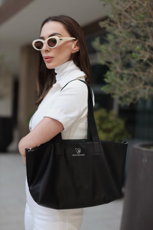 Palindrome Reversible Tote from Veganologie Palindrome Reversible Tote from Veganologie