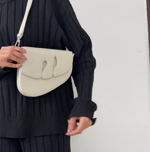 Pebble Shoulder Bag from Veganologie