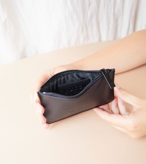 AppleSkin All Black Card Holder | Classic Essentials from Votch