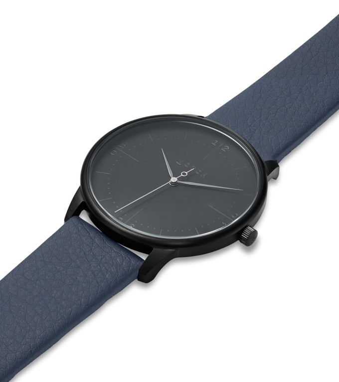 Black & Navy with Black Watch | Aalto from Votch