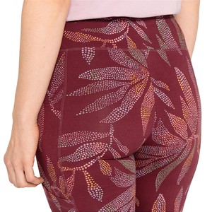 Yoga-Leggings mit Blätterprint aus Bio-Baumwolle mit Elastan, granat gemustert from Waschbär