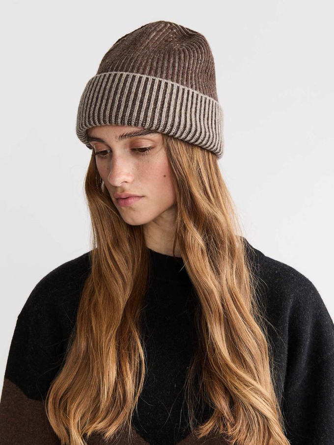 Lou Beanie Braun from Yahmo