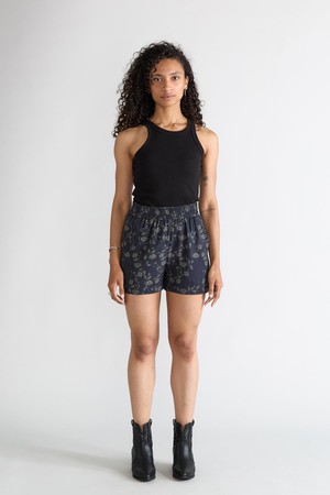 Rosi Shorts Midnight from Yahmo