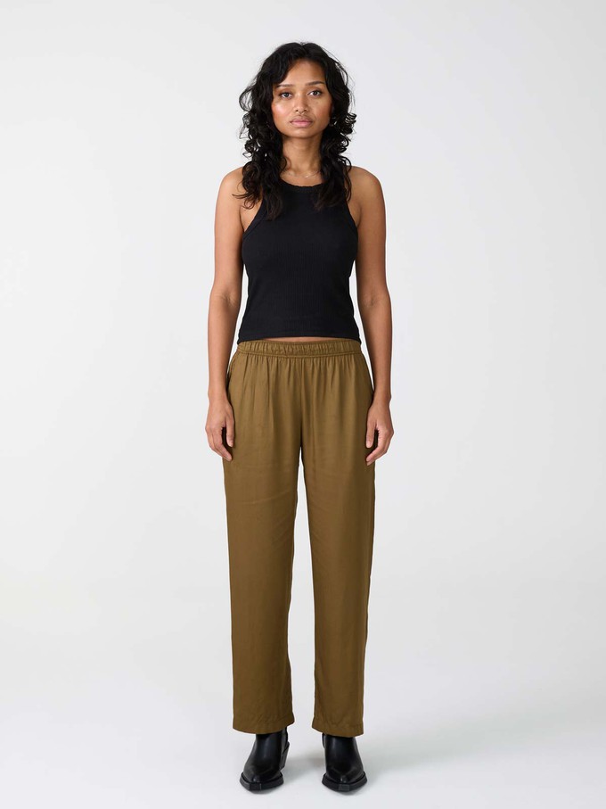Hilde Hose braun from Yahmo