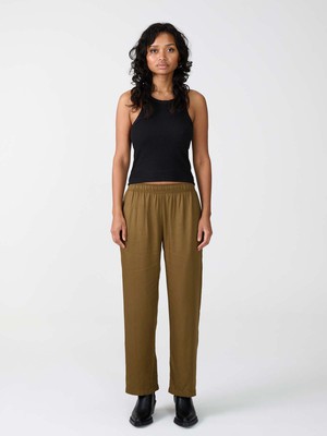 Hilde Hose braun from Yahmo