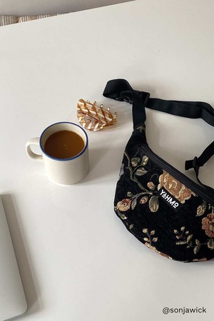 Fritzi Bauchtasche antique from Yahmo