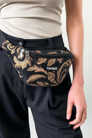 Fritzi Bauchtasche ornament from Yahmo