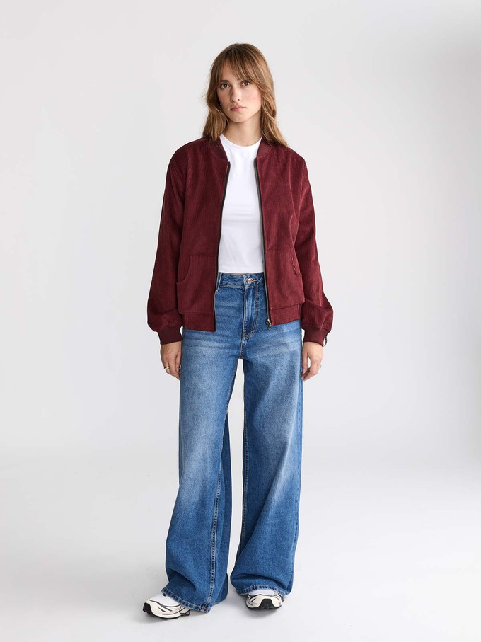 Elsa Wendejacke Orchid/Wine from Yahmo