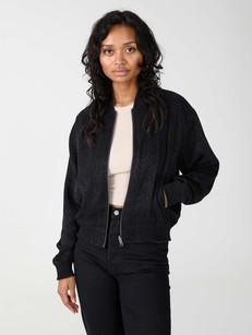 Lene Wendejacke leo/olive via Yahmo