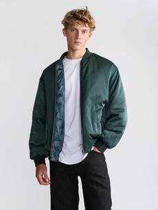 Konrad Wendejacke Shadow/Petrol via Yahmo