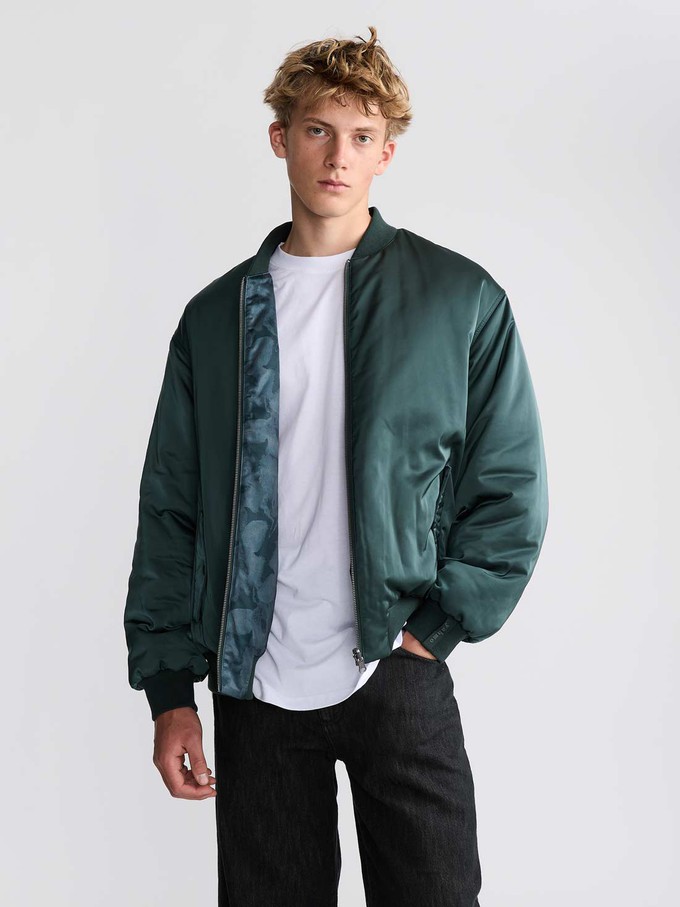 Konrad Wendejacke Shadow/Petrol from Yahmo