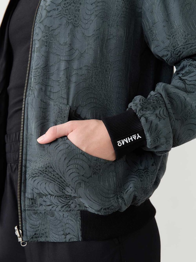 Ruth Wendejacke eclipse/black from Yahmo