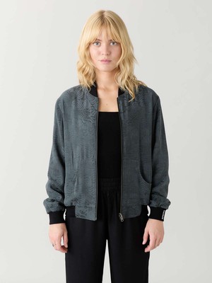 Ruth Wendejacke eclipse/black from Yahmo