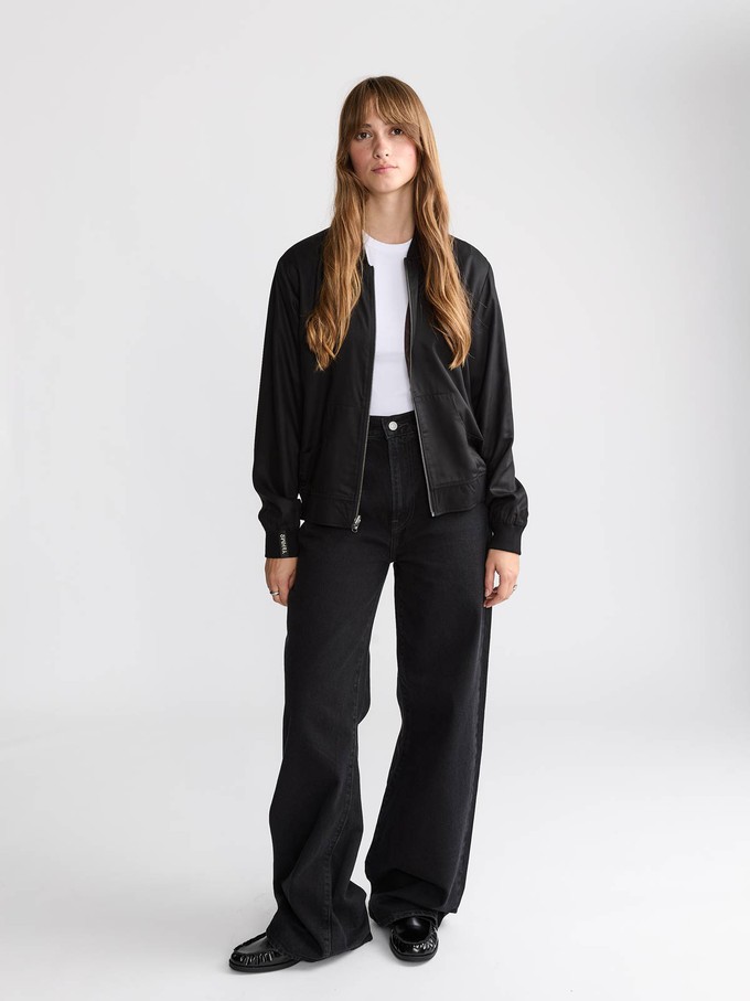 Ruth Wendejacke Cobra/Black from Yahmo