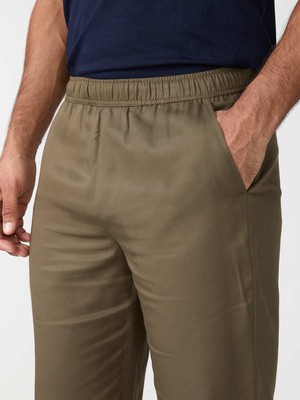 Walter Hose oliv from Yahmo