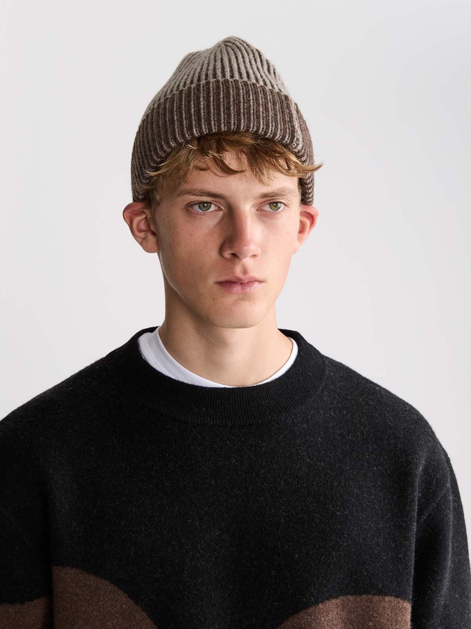 Lou Beanie Braun from Yahmo