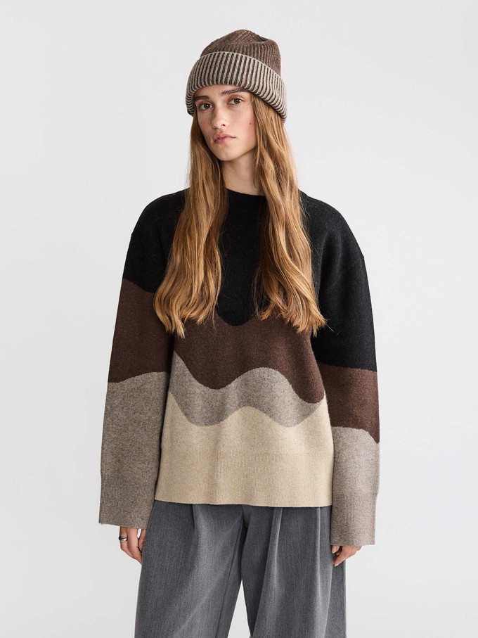 Lou Beanie Braun from Yahmo