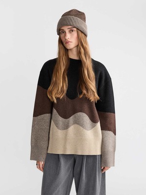 Lou Beanie Braun from Yahmo