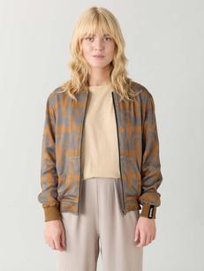 Ruth Wendejacke nouveau/pine via Yahmo