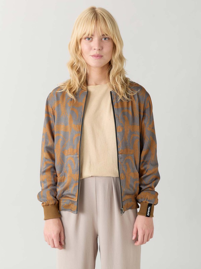Ruth Wendejacke nouveau/pine from Yahmo