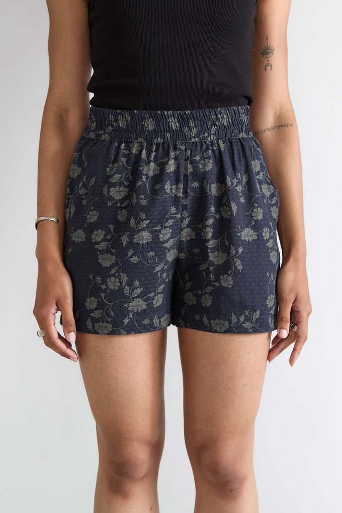 Rosi Shorts Midnight from Yahmo