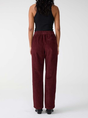 Marta Hose weinrot from Yahmo