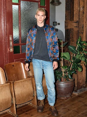 Oskar Wendejacke bloom/olive from Yahmo