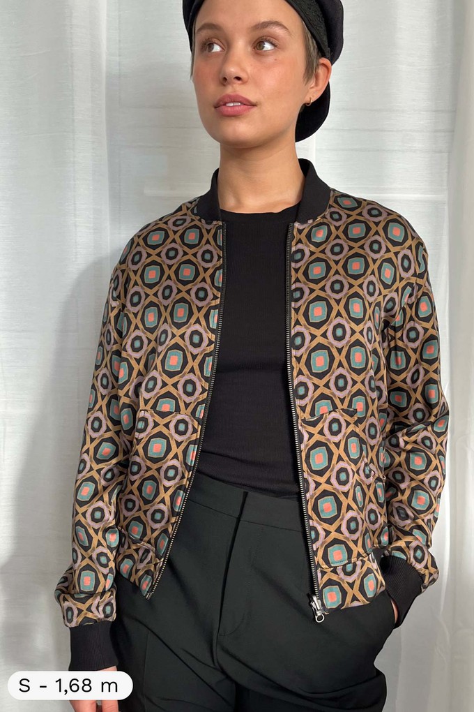 Ruth Wendejacke kaleidoscope/black from Yahmo