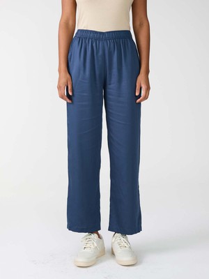 Hilde Hose blau from Yahmo