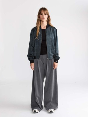 Ruth Wendejacke Opal/Black from Yahmo