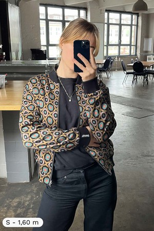Ruth Wendejacke kaleidoscope/black from Yahmo