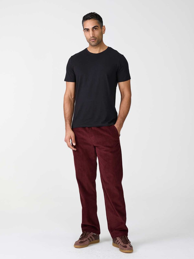 Otmar Hose weinrot from Yahmo