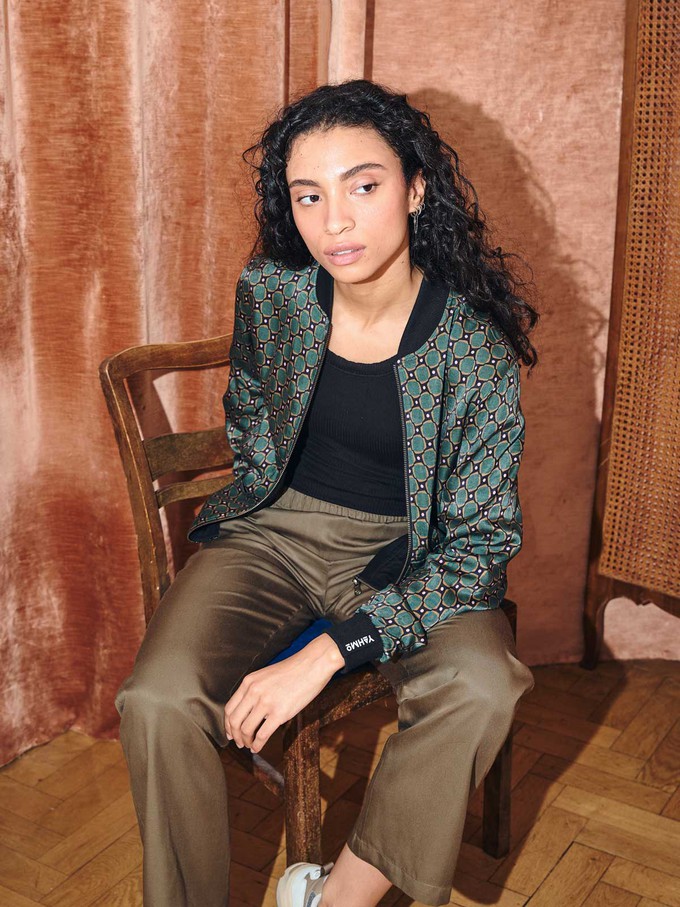 Ruth Wendejacke emerald/black from Yahmo