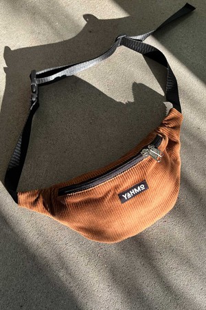 caramel Cord Bauchtasche from Yahmo