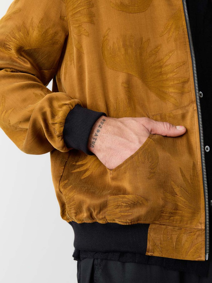 Laslo Wendejacke Sandalwood/Black from Yahmo