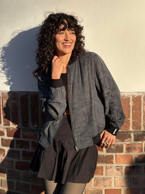 Ruth Wendejacke eclipse/black from Yahmo