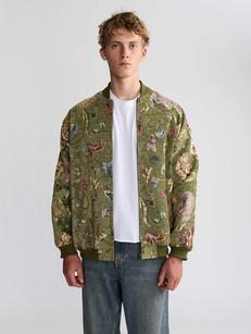 Bruno Wendejacke Garden/Wine via Yahmo